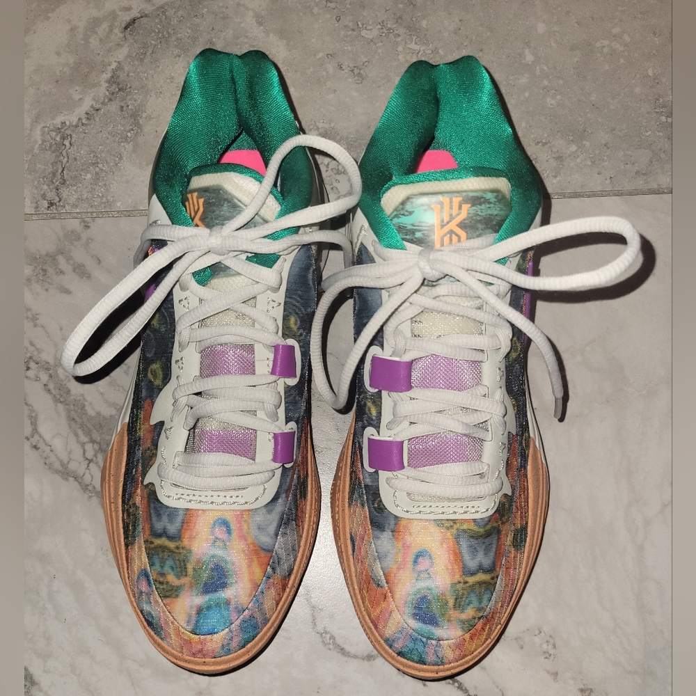 Nike Kyrie‎ 8 Circle of Life Sneakers Mens 6.5 Womens 8